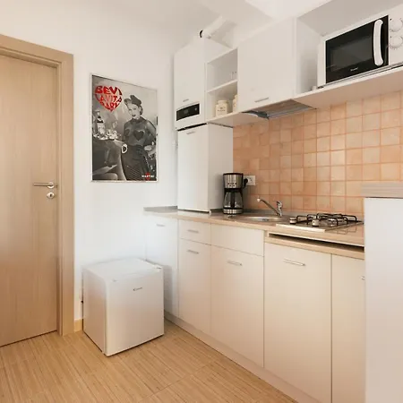 Apartment New Charming Bukarest